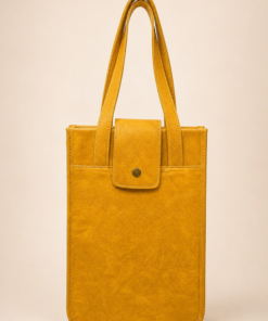 Matera cartera en cuero sintético con solapa y broche, con bolsillo trasero con cierre, diseño elegante para mate, termo y accesorios mostaza