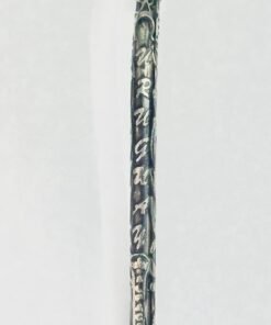 Bombilla criolla alpaca Uruguay con vista del cincelado de cerca