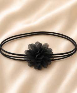 Choker negro de tiras finas para con flor de tela negra