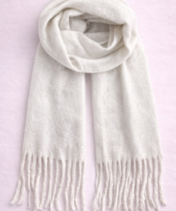 Bufanda de tejido suave con flecos, ideal para looks abrigados de otoño e invierno, color blanca