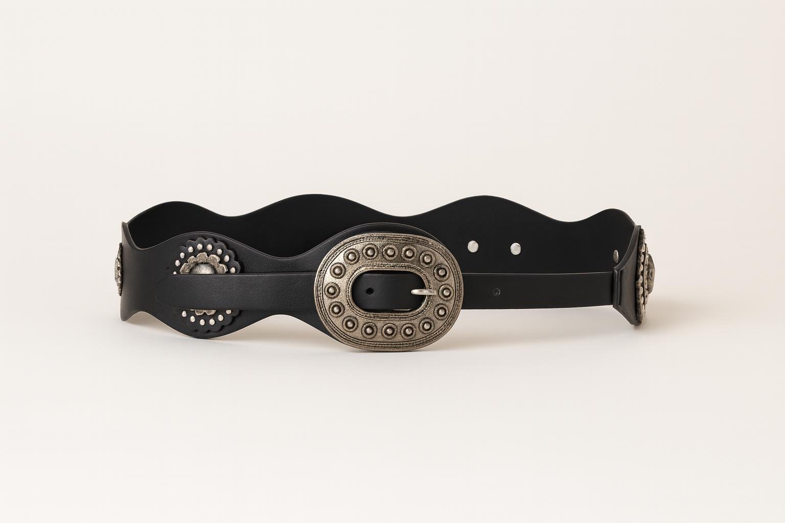 Cinto Aurora chapón ovalado plateado color negro