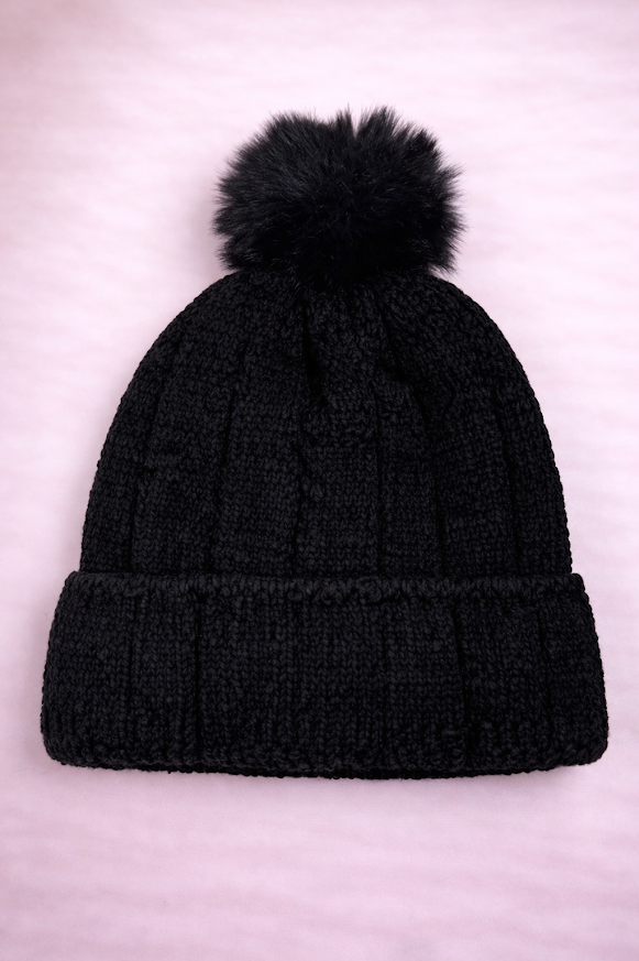 Gorro de chenille con pompón de piel suave y diseño elegante