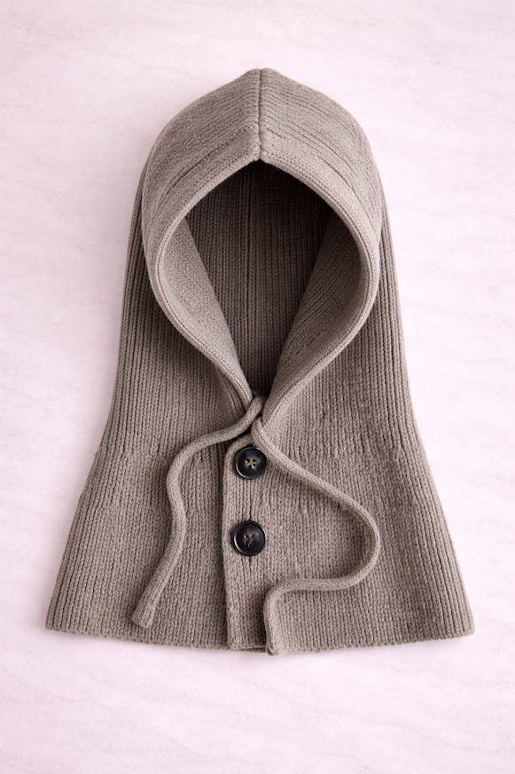 Gorro tipo capucha tejida con cuello incorporado, ideal para invierno color Beige