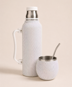 Termo con mate de acero y bombilla Full Brillo blanco, recubiertos de brillos decorativos. Set matero elegante y moderno para uso diario o regalo.