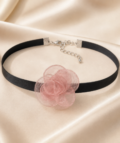 Choker negro con flor rosa de tela para mujer